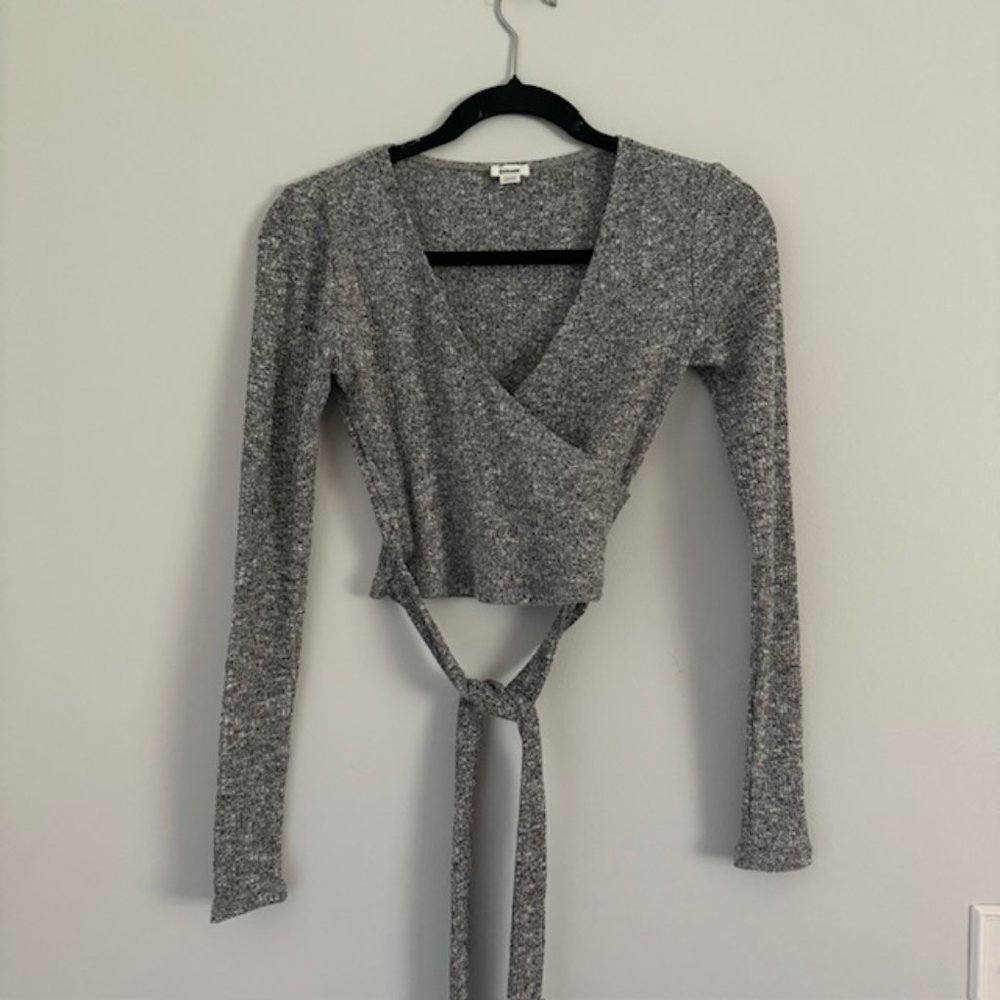 Garage Women's Tie Waste Crop Sweater Size Extra Small